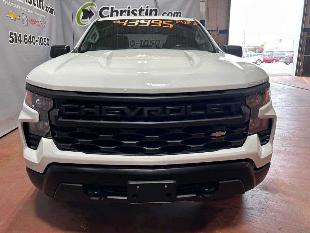 2023 Chevrolet Silverado 1500 in Montreal, Quebec - 2 - w1024h768px