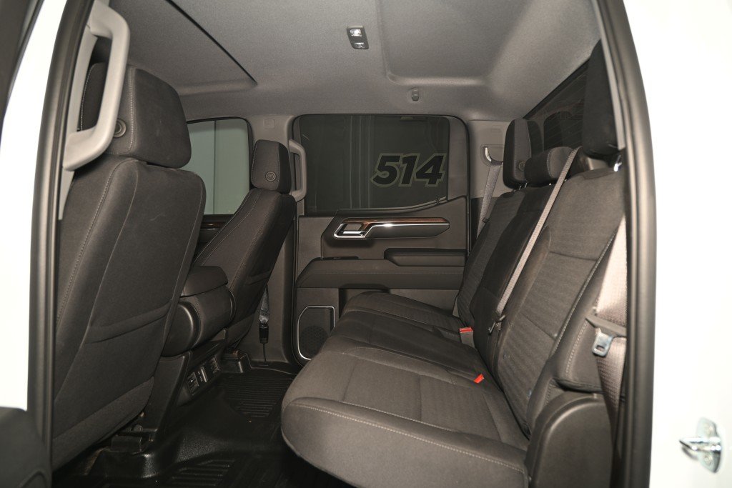 Chevrolet Silverado 1500  2023 à Montréal, Québec - 13 - w1024h768px