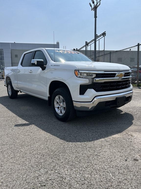 Chevrolet Silverado 1500  2023 à Montréal, Québec - 3 - w1024h768px