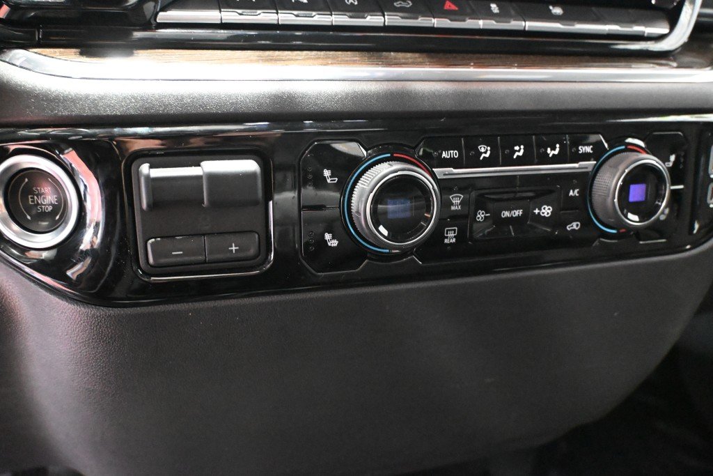 Chevrolet Silverado 1500  2023 à Montréal, Québec - 12 - w1024h768px