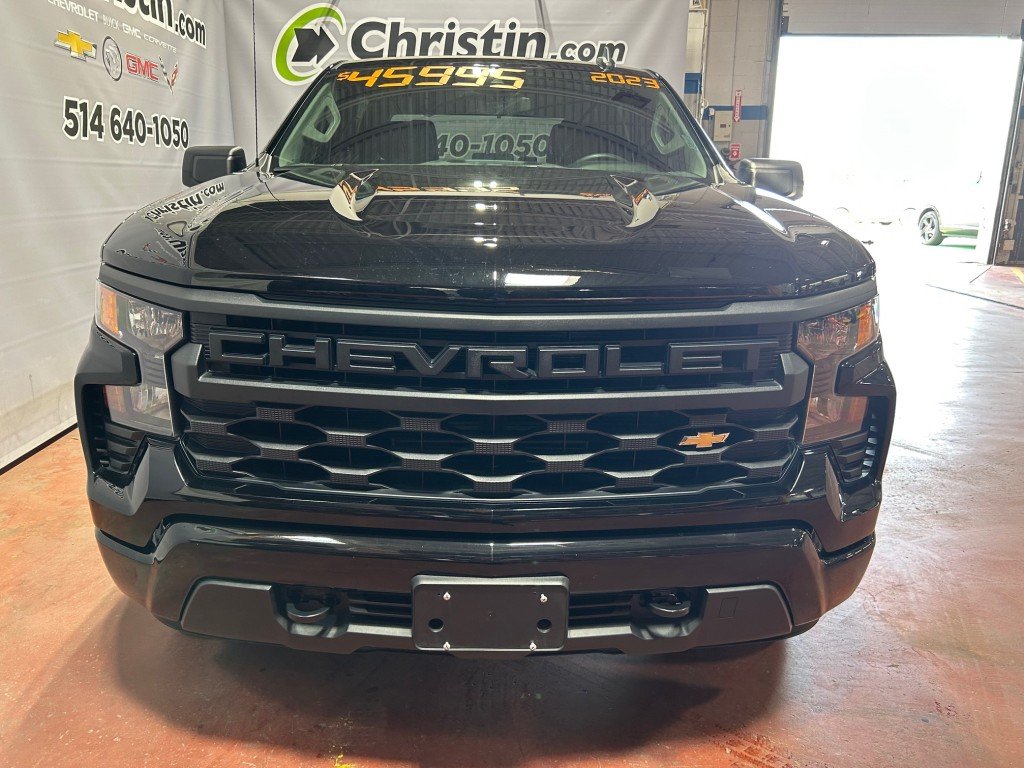 2023 Chevrolet Silverado 1500 in Montreal, Quebec - 2 - w1024h768px