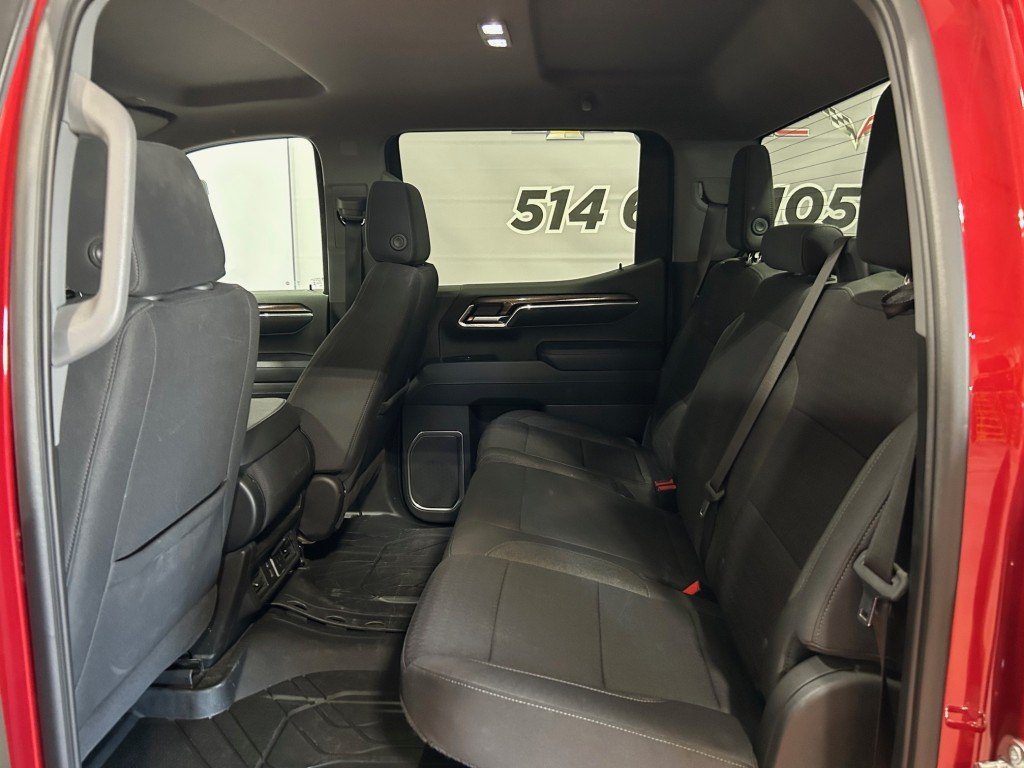 2023 Chevrolet Silverado 1500 in Montreal, Quebec - 13 - w1024h768px