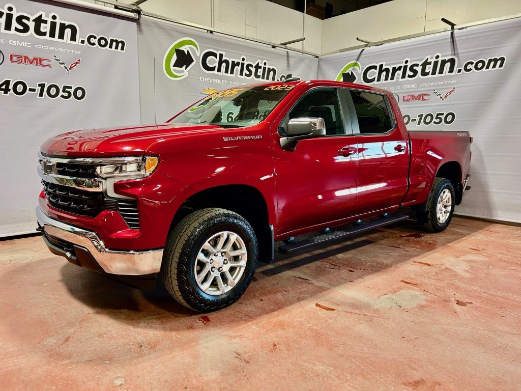 2023 Chevrolet Silverado 1500 in Montreal, Quebec - 1 - w1024h768px