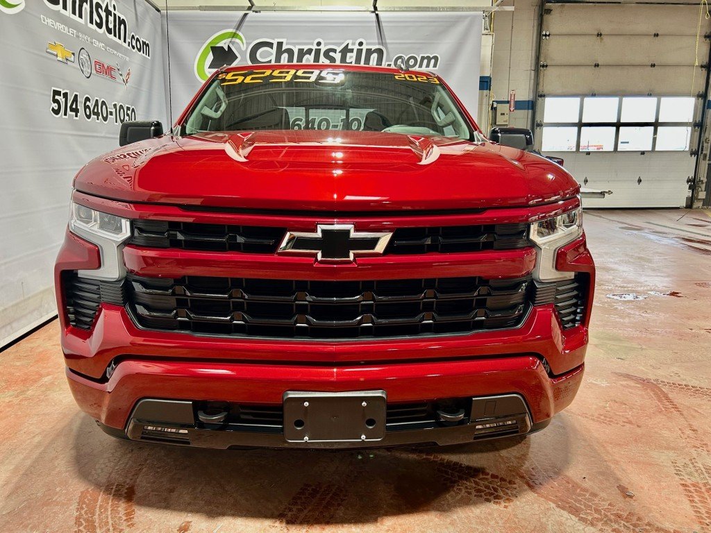 Chevrolet Silverado 1500  2023 à Montréal, Québec - 2 - w1024h768px