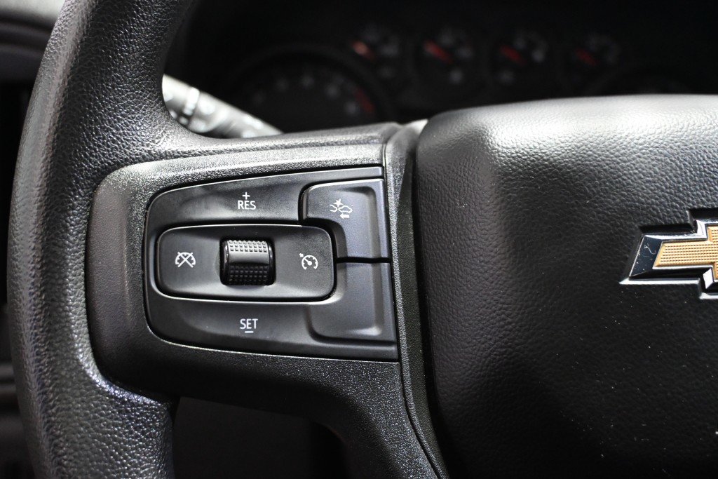 2024 Chevrolet Silverado 1500 in Montreal, Quebec - 10 - w1024h768px