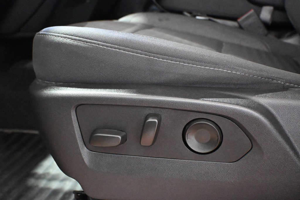 2024 Chevrolet Silverado 1500 in Montreal, Quebec - 8 - w1024h768px
