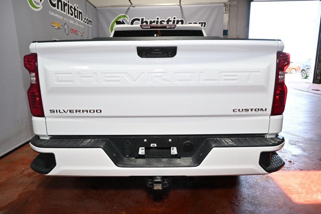 2024 Chevrolet Silverado 1500 in Montreal, Quebec - 5 - w1024h768px