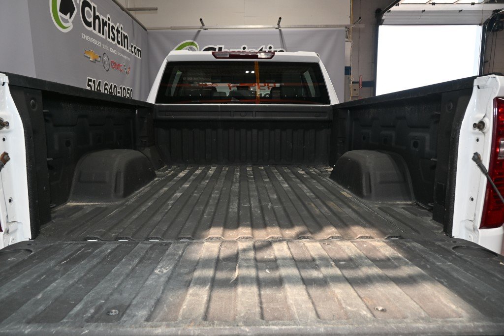 Chevrolet Silverado 1500  2024 à Montréal, Québec - 12 - w1024h768px