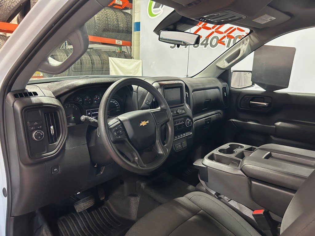 2024 Chevrolet Silverado 1500 in Montreal, Quebec - 7 - w1024h768px