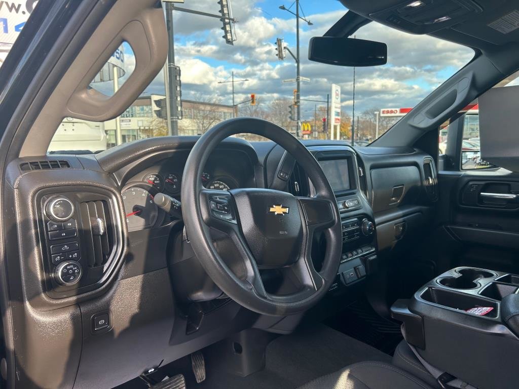 Chevrolet Silverado 2500  2022 à Montréal, Québec - 11 - w1024h768px