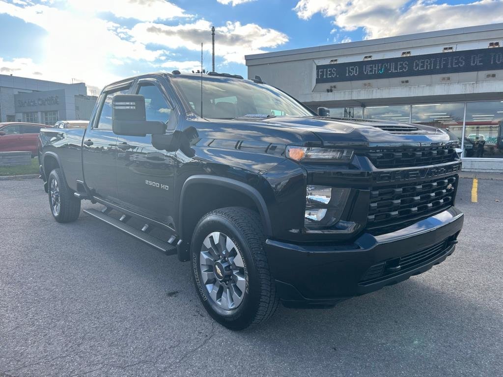 Chevrolet Silverado 2500  2022 à Montréal, Québec - 3 - w1024h768px