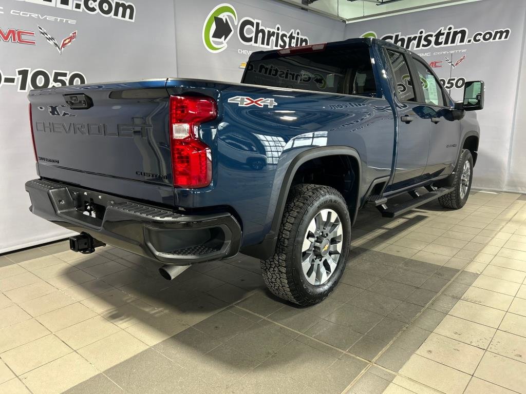 Chevrolet Silverado 2500  2023 à Montréal, Québec - 12 - w1024h768px