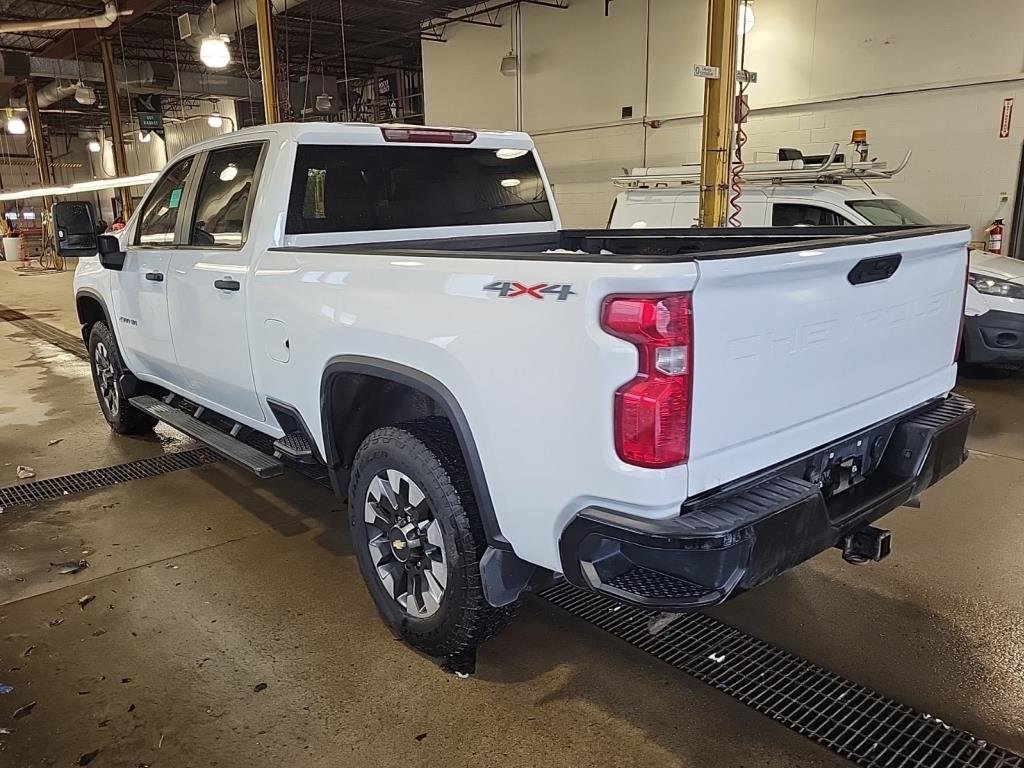 Chevrolet Silverado 2500  2023 à Montréal, Québec - 3 - w1024h768px