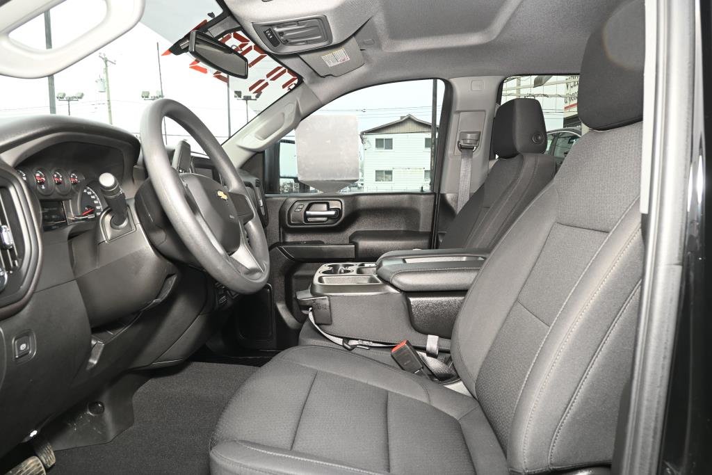 2023 Chevrolet Silverado 2500 in Montreal, Quebec - 13 - w1024h768px