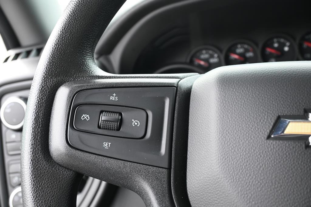 2023 Chevrolet Silverado 2500 in Montreal, Quebec - 15 - w1024h768px