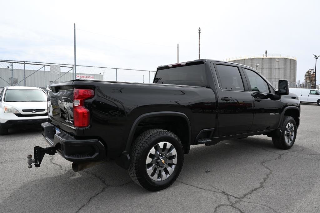 2023 Chevrolet Silverado 2500 in Montreal, Quebec - 5 - w1024h768px