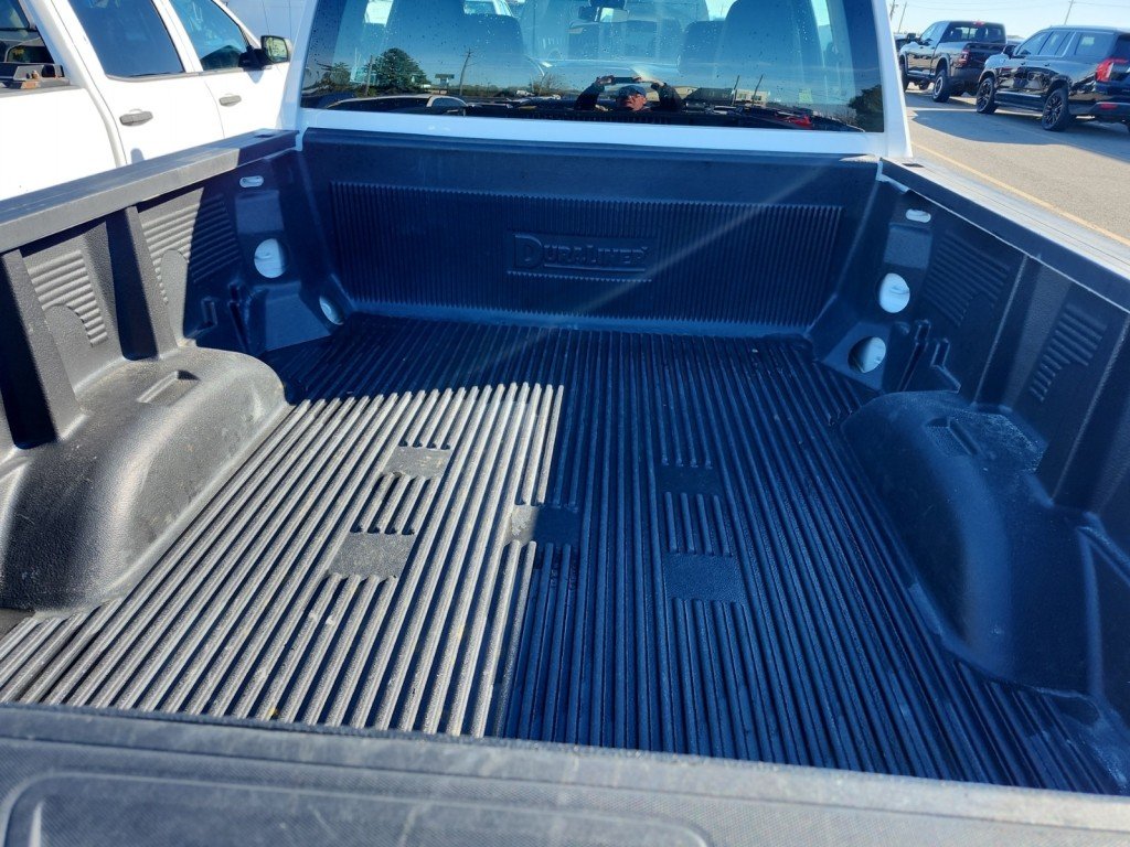2024 Chevrolet Silverado 2500 in Montreal, Quebec - 5 - w1024h768px