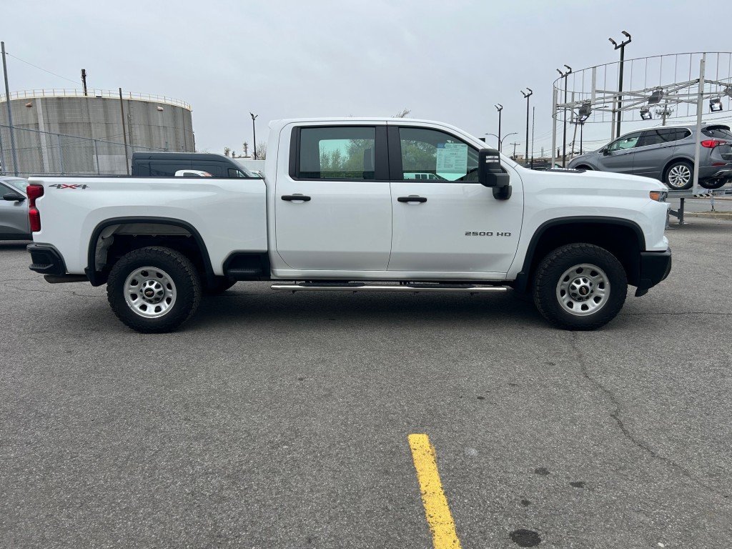 Chevrolet Silverado 2500  2024 à Montréal, Québec - 4 - w1024h768px