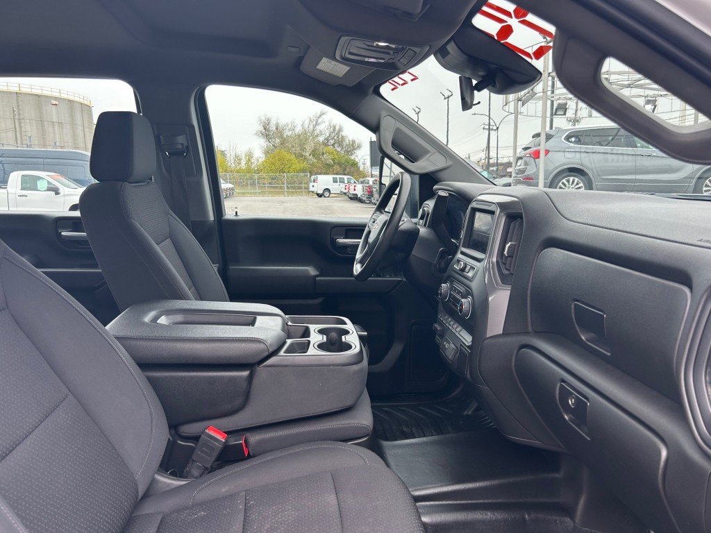 Chevrolet Silverado 2500  2024 à Montréal, Québec - 16 - w1024h768px