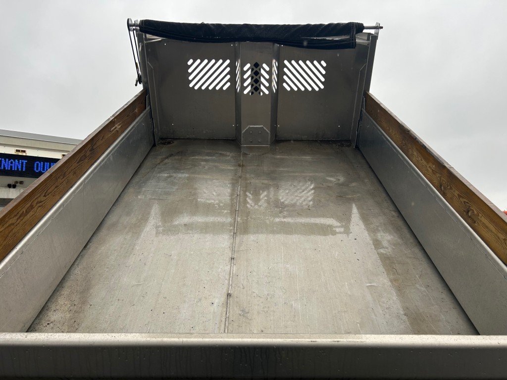 Chevrolet Silverado 3500  2024 à Montréal, Québec - 5 - w1024h768px