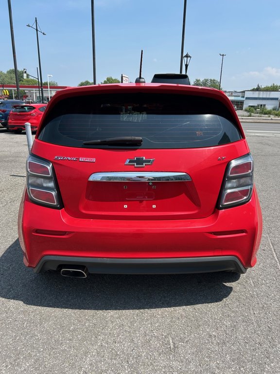 Chevrolet Sonic  2018 à Montréal, Québec - 7 - w1024h768px