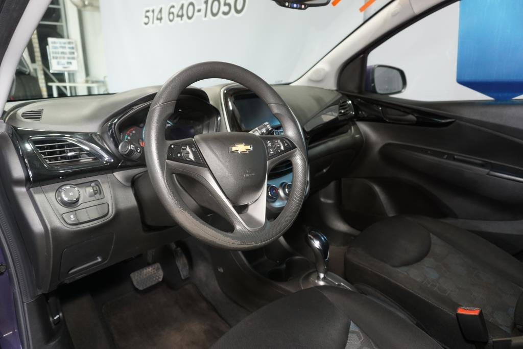 Chevrolet Spark  2017 à Montréal, Québec - 5 - w1024h768px