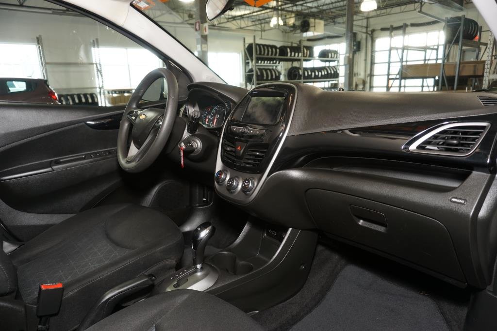 Chevrolet Spark  2019 à Montréal, Québec - 7 - w1024h768px