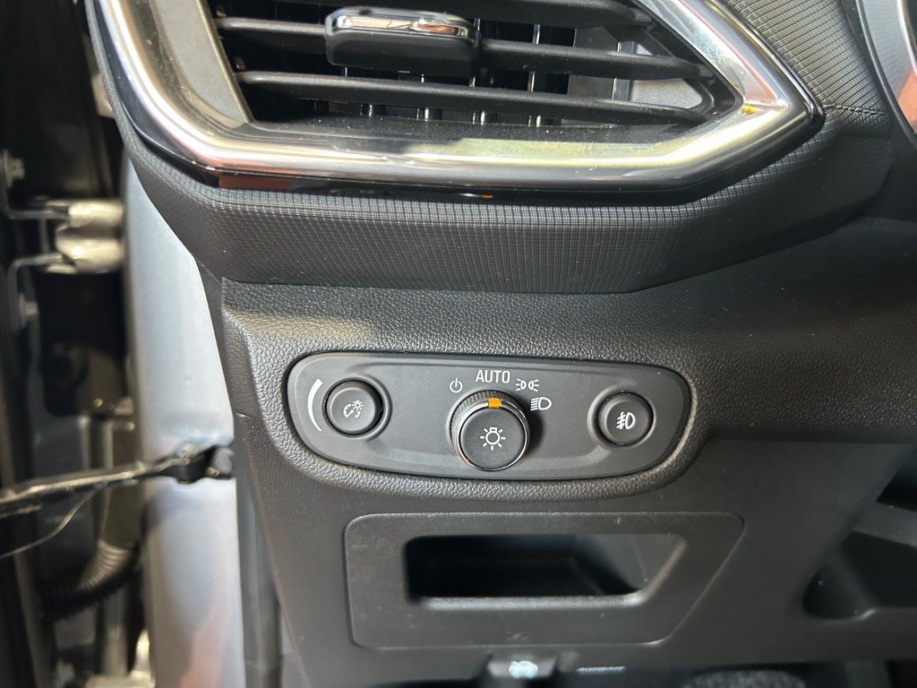 2023 Chevrolet TrailBlazer in Montreal, Quebec - 12 - w1024h768px