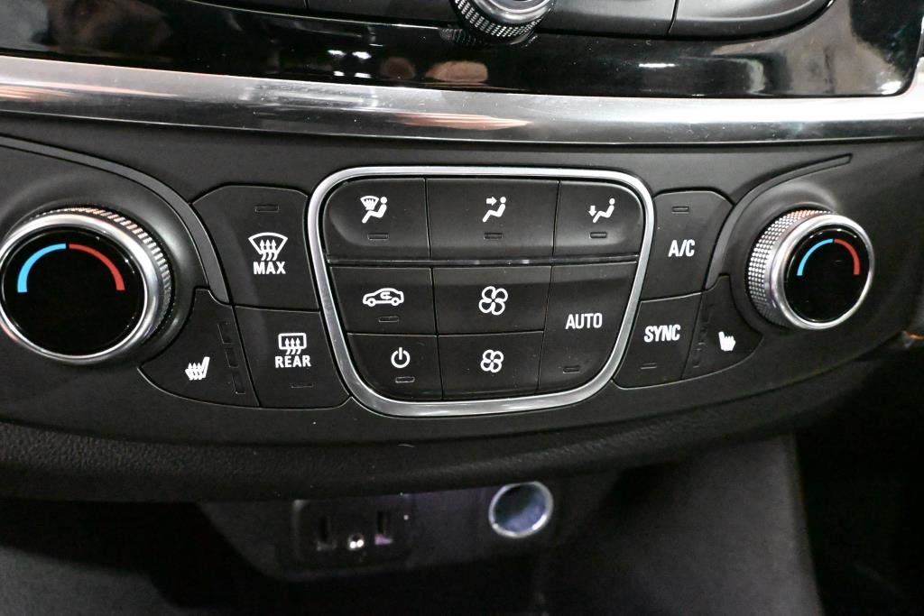 2020 Chevrolet Traverse in Montreal, Quebec - 15 - w1024h768px
