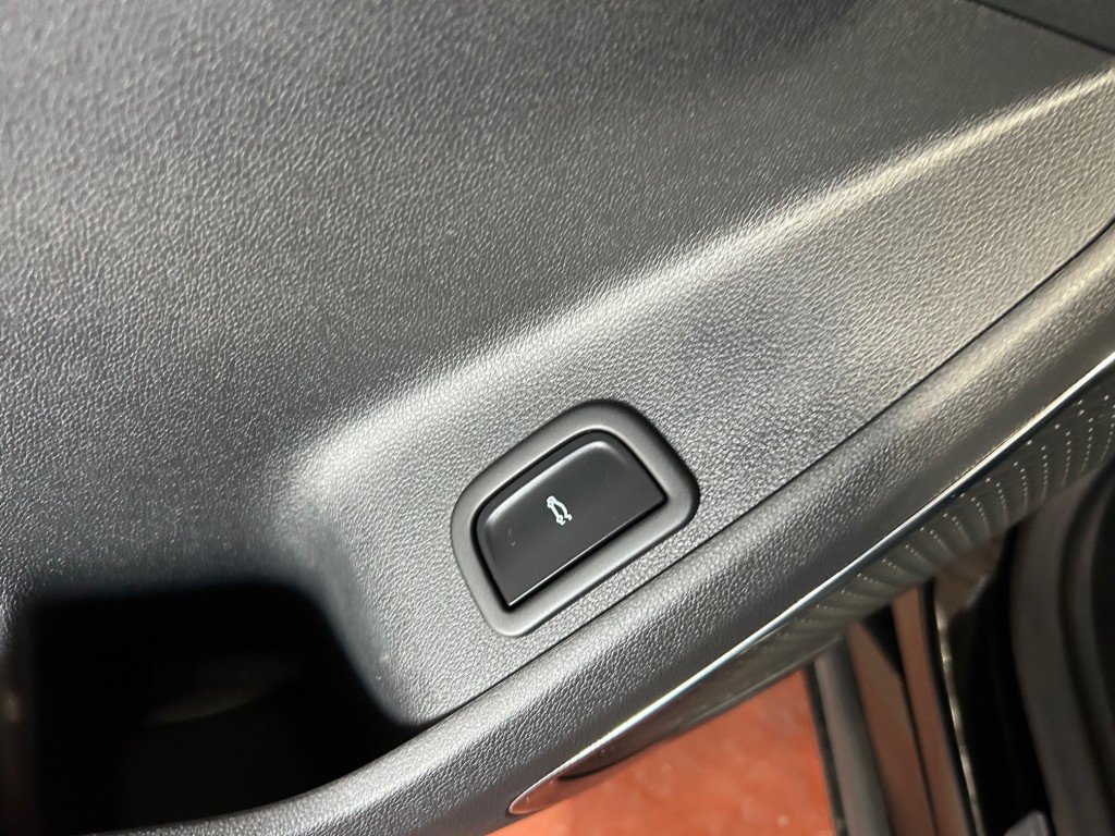 2025 Chevrolet Traverse in Montreal, Quebec - 7 - w1024h768px