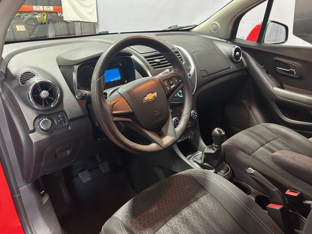 Chevrolet Trax  2014 à Montréal, Québec - 8 - w1024h768px