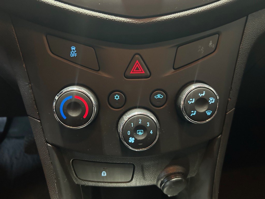 Chevrolet Trax  2014 à Montréal, Québec - 11 - w1024h768px