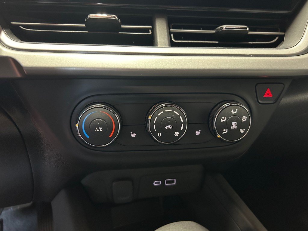 2025 Chevrolet TRAX in Montreal, Quebec - 13 - w1024h768px