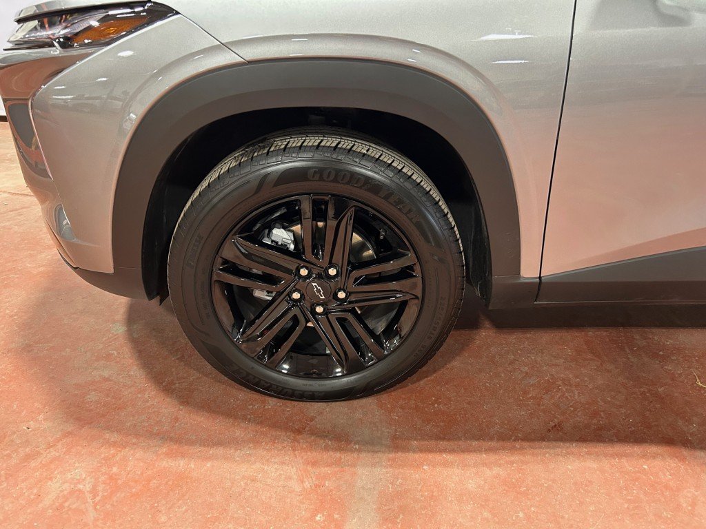 Chevrolet TRAX  2025 à Montréal, Québec - 3 - w1024h768px