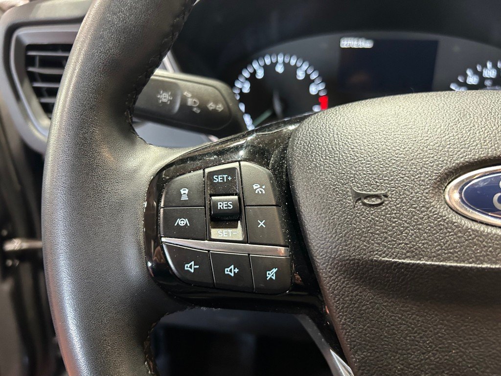 Ford Escape  2022 à Montréal, Québec - 6 - w1024h768px