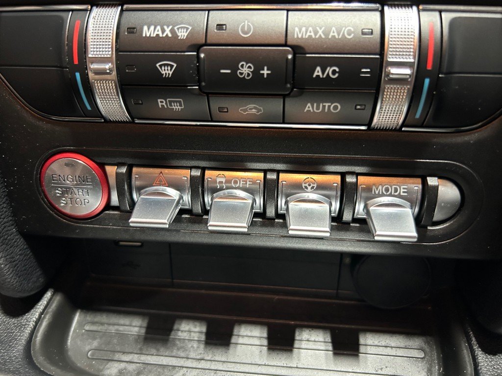 Ford MUSTANG  2023 à Montréal, Québec - 15 - w1024h768px