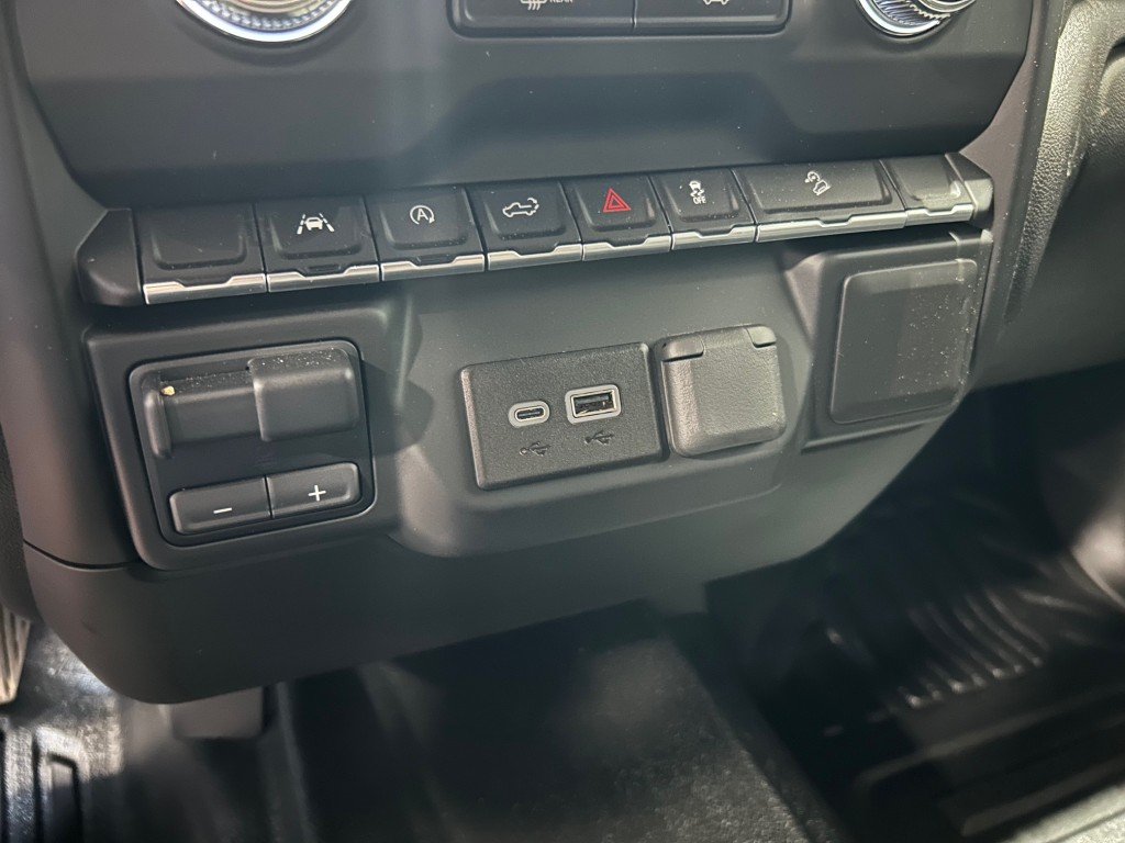 2023 GMC SIERRA 1500 in Montreal, Quebec - 8 - w1024h768px