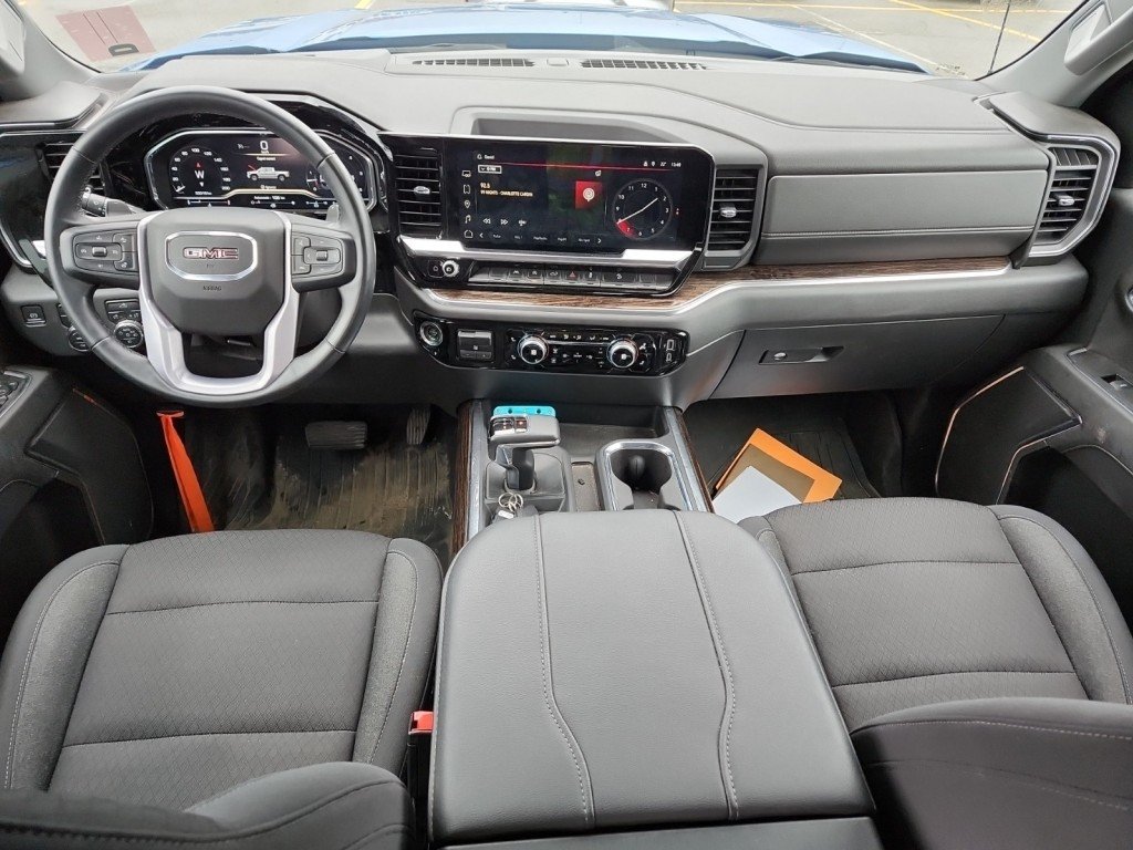 2023 GMC SIERRA 1500 in Montreal, Quebec - 3 - w1024h768px