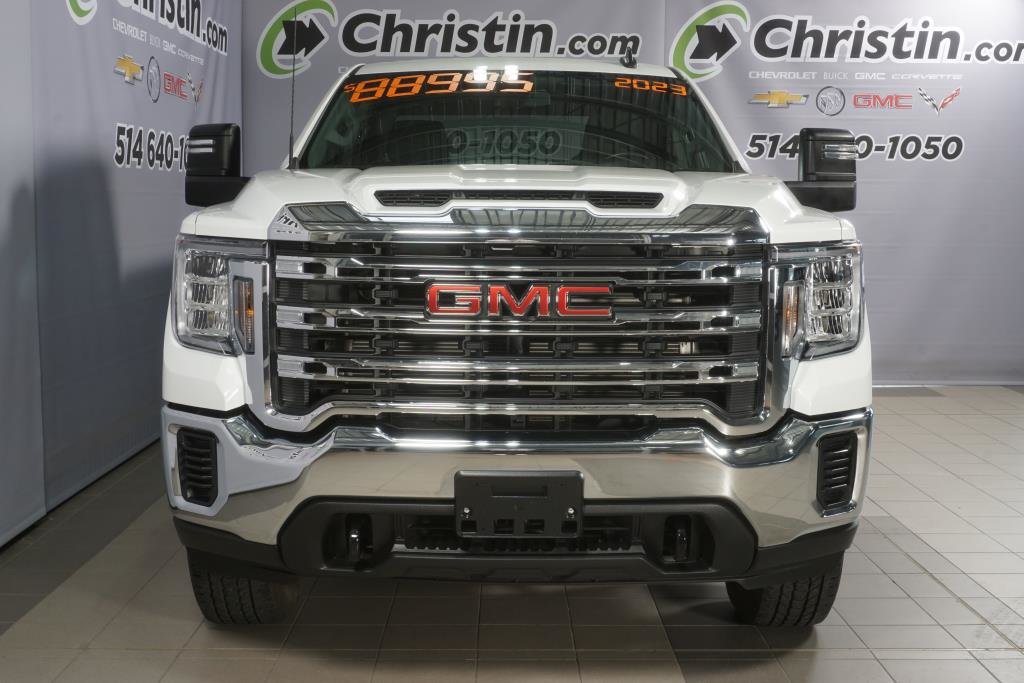 GMC Sierra 2500HD  2023 à Montréal, Québec - 2 - w1024h768px