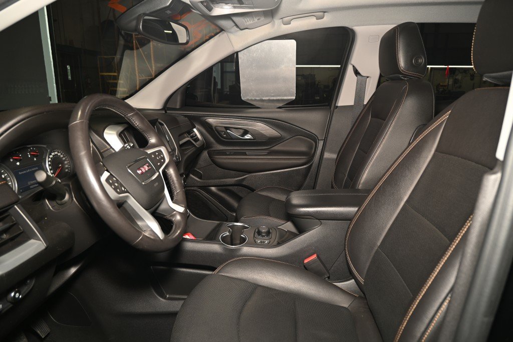 2021 GMC Terrain in Montreal, Quebec - 9 - w1024h768px