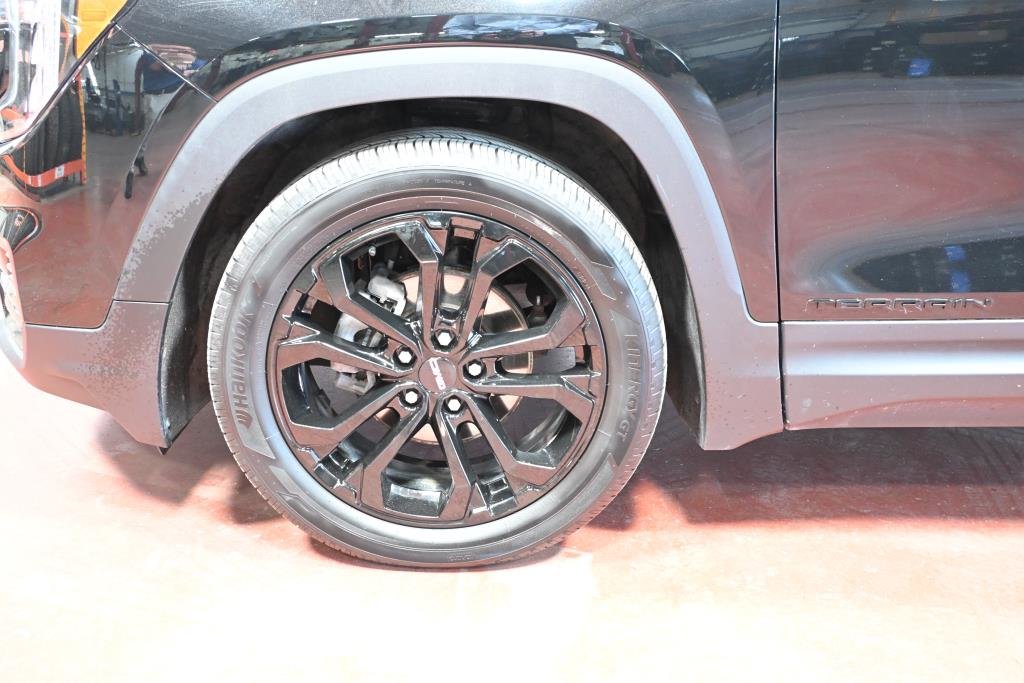 2022 GMC Terrain in Montreal, Quebec - 3 - w1024h768px