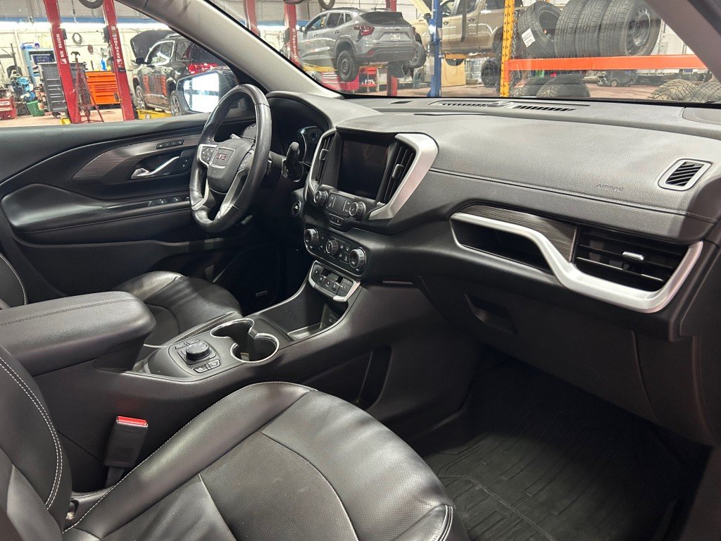 GMC TERRAIN  2022 à Montréal, Québec - 17 - w1024h768px