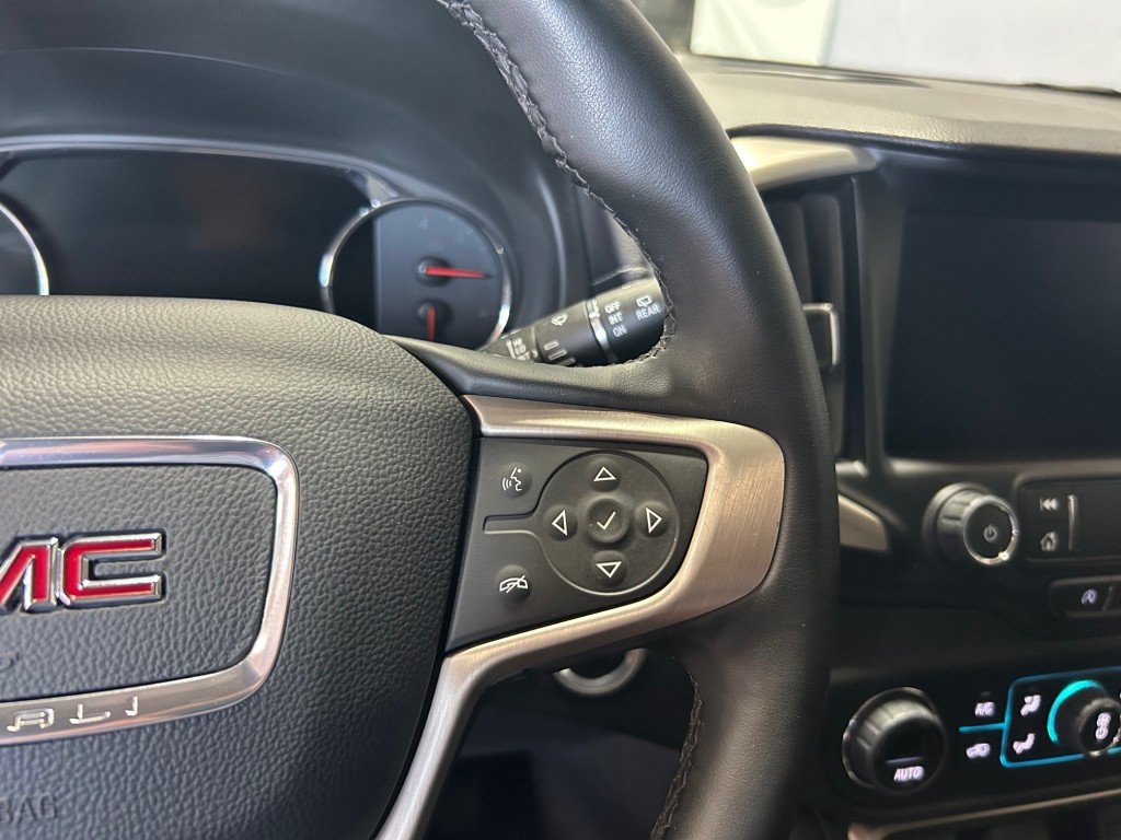 2023 GMC Terrain in Montreal, Quebec - 16 - w1024h768px