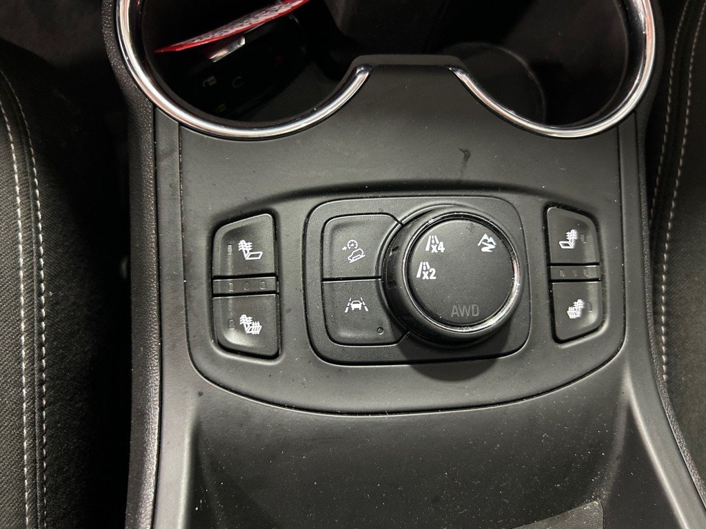 GMC TERRAIN  2023 à Montréal, Québec - 14 - w1024h768px