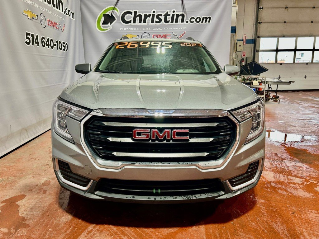 GMC TERRAIN  2023 à Montréal, Québec - 2 - w1024h768px