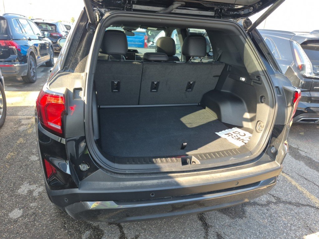 2025 GMC TERRAIN in Montreal, Quebec - 9 - w1024h768px