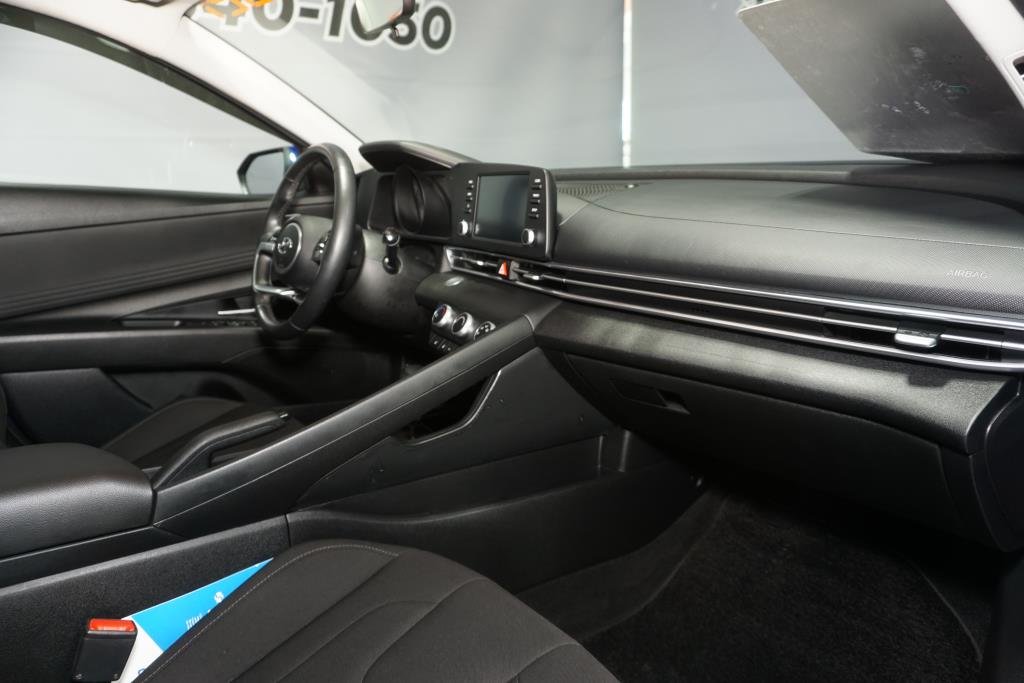 2021 Hyundai Elantra in Montreal, Quebec - 14 - w1024h768px