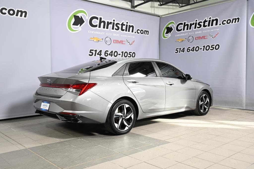 Hyundai Elantra  2023 à Montréal, Québec - 16 - w1024h768px