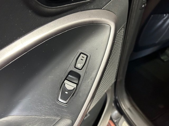 2015 Hyundai Santa Fe in Montreal, Quebec - 11 - w1024h768px