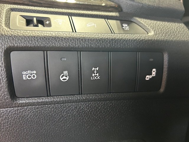 2015 Hyundai Santa Fe in Montreal, Quebec - 15 - w1024h768px